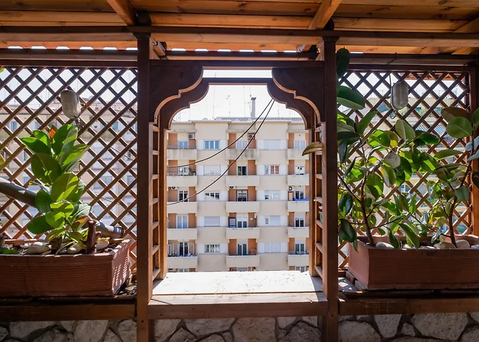 Amazing Penthouse With Terrace By Caracalla Daire *
