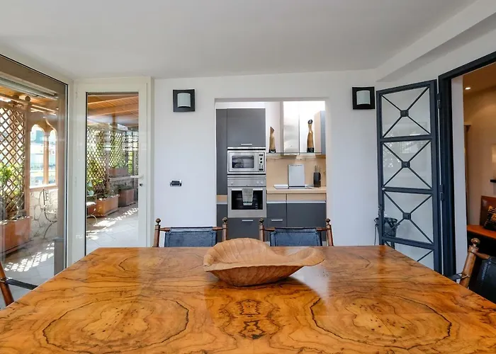 דירה Amazing Penthouse With Terrace By Caracalla *